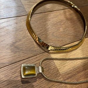 Vintage necklaces. Set of 2. ⭐️Pair with another $5 for 3/10 price.